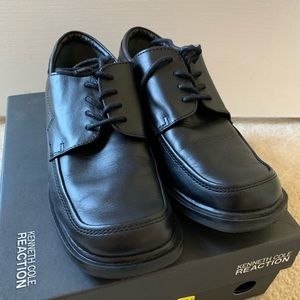 Boys Kenneth Cole shoes